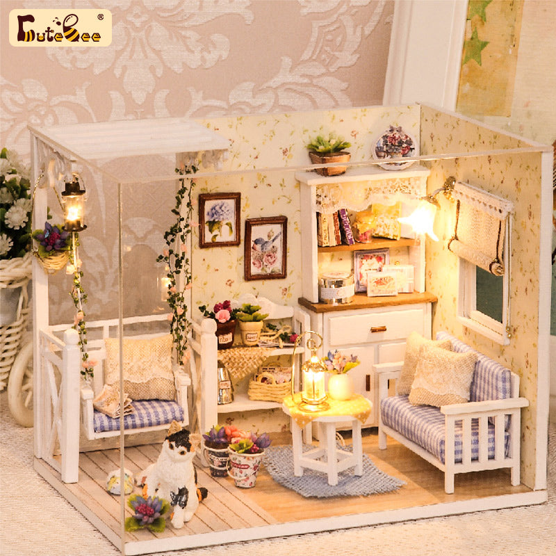 CUTEBEE 1 24 DIY Dollhouse Kit Kitten Diary