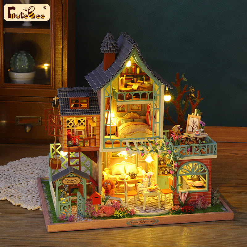 Cutebee dollhouse online