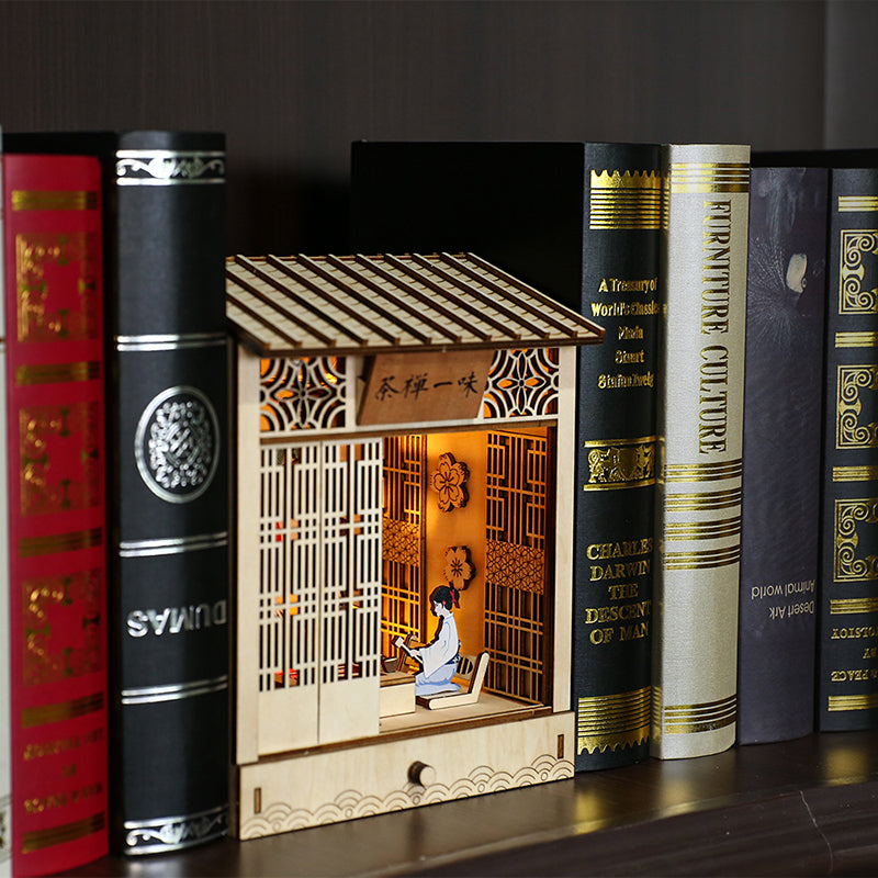 CUTEBEE DIY Book Nook Kit, DIY Dollhouse Booknook Bookshelf