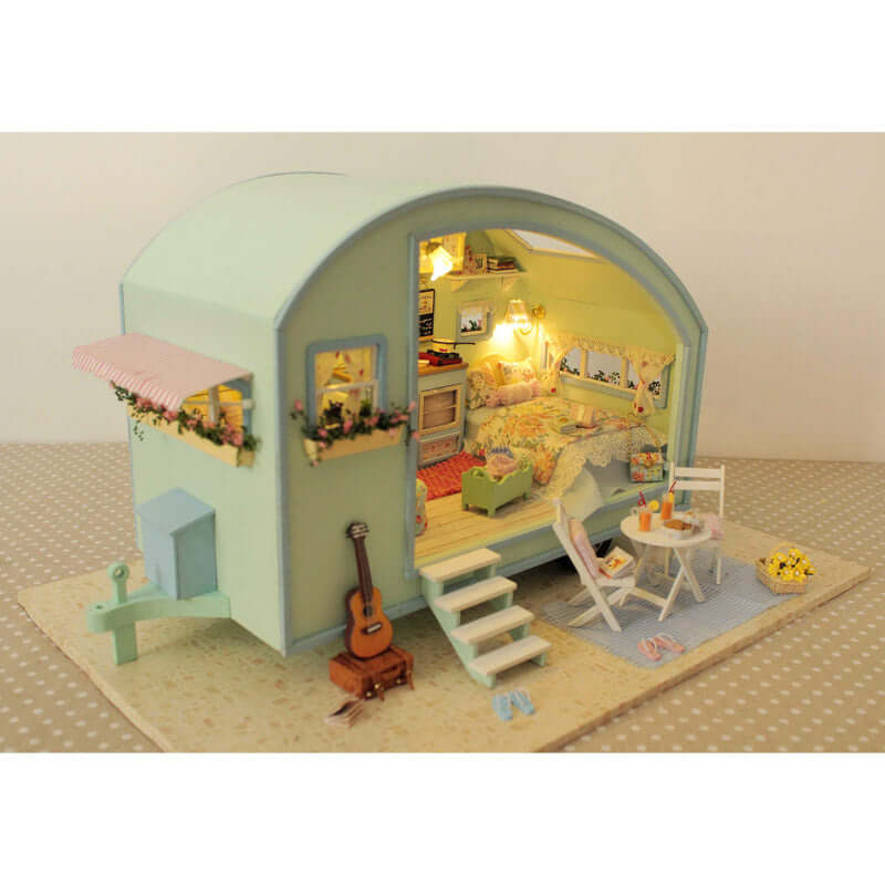 Cutebee dollhouse that took me 25-30 hours : r/miniatures