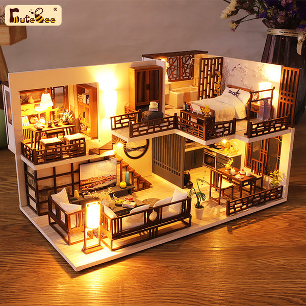 Audrey's DIY Dollhouse – ElleBeeLovely