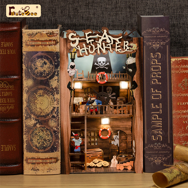 Flame Common Room DIY Book Nook Kit – Curiosa - Purveyors of Extraordinary  Things